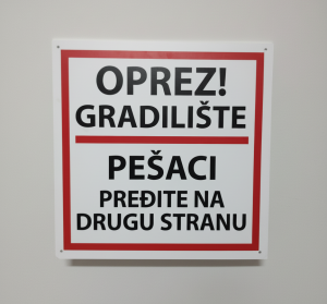 Znak oprez gradilište