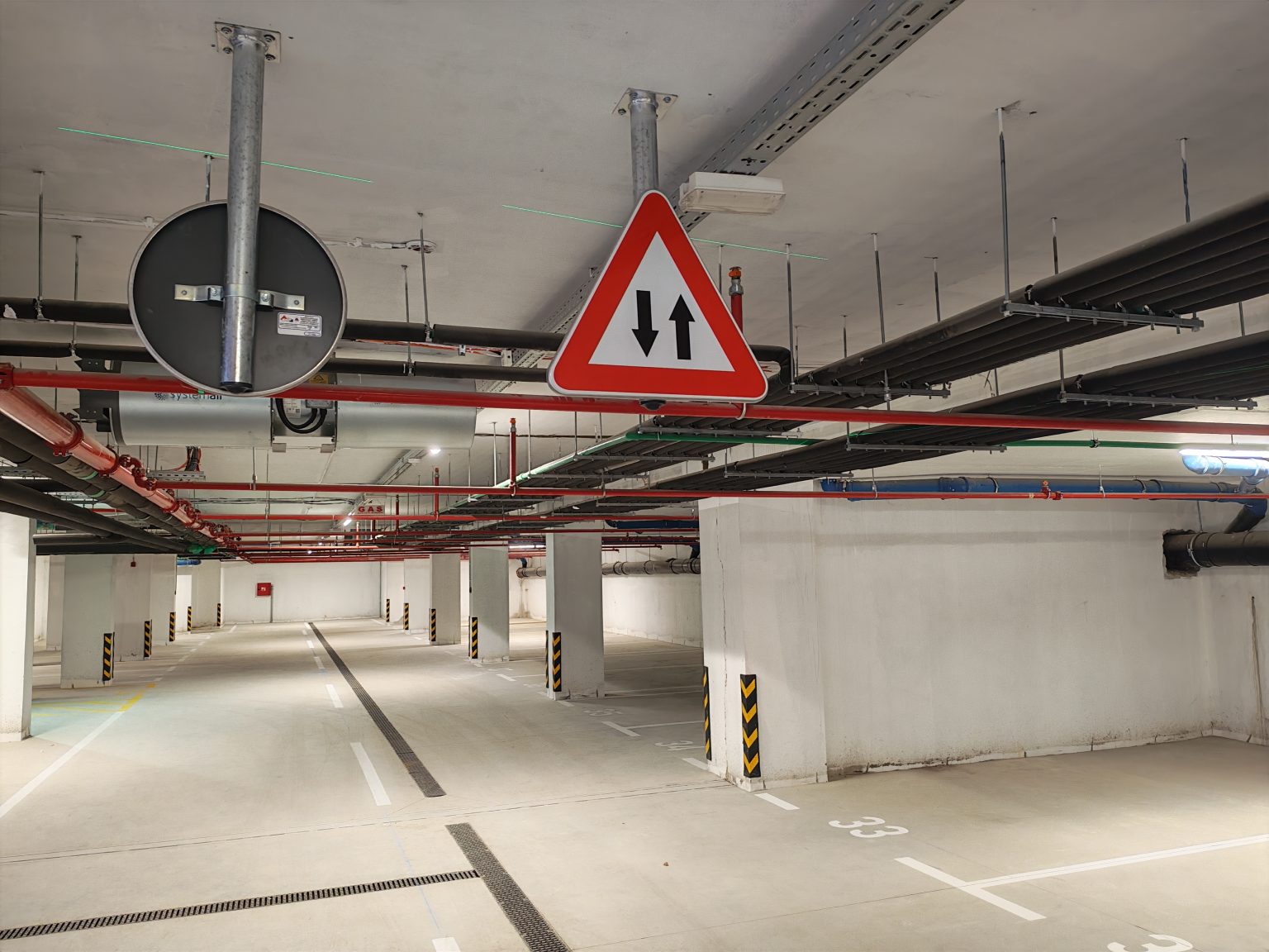 Vertikalna signalizacija